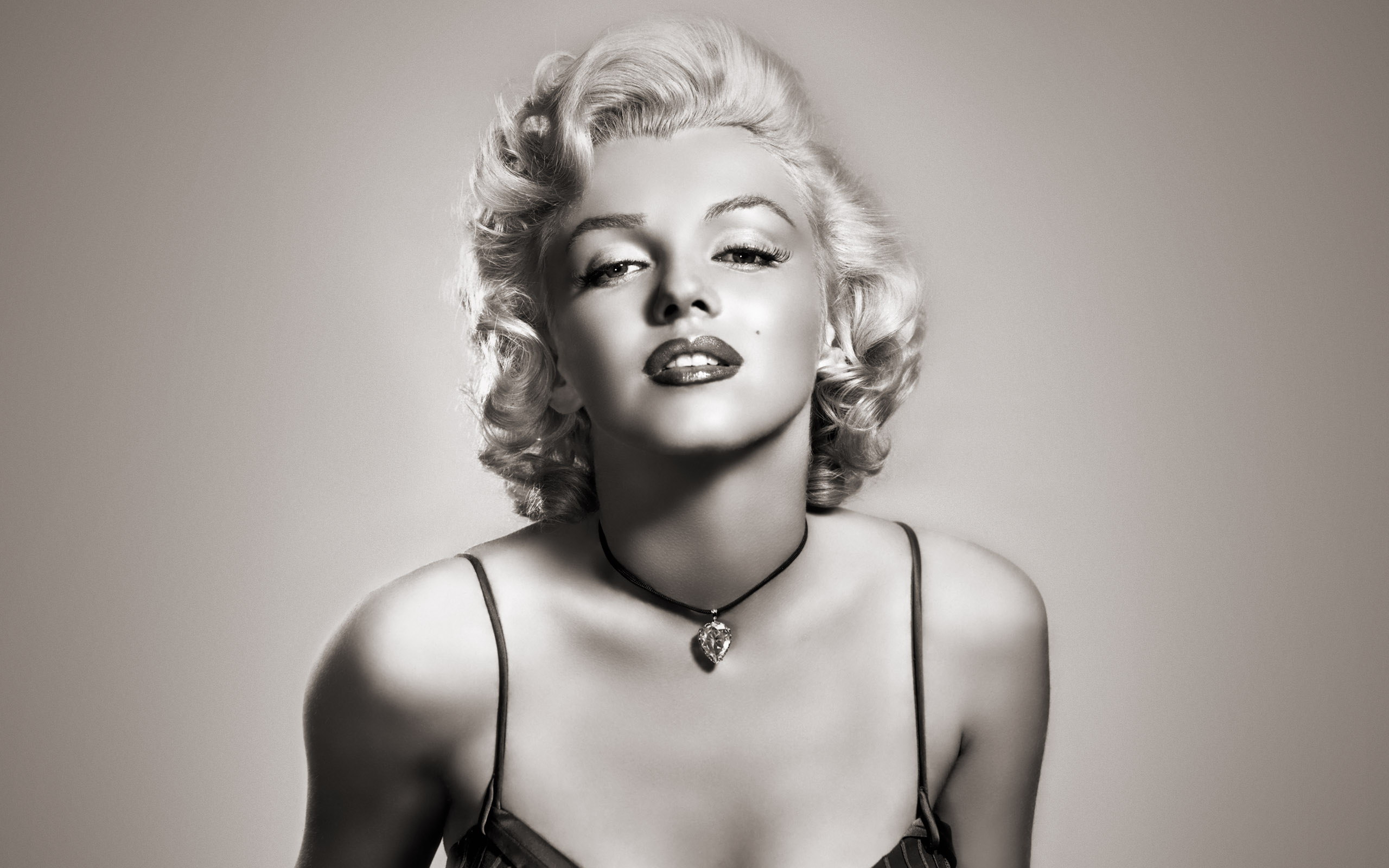 THE MARILYN MONROE COSMETIC LINE IS BORN - Stefano Cigana